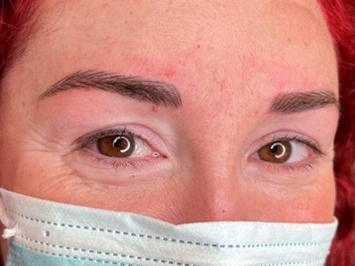 Microblanding de cejas